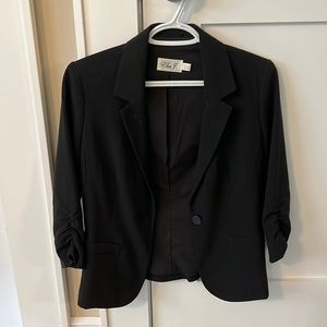 Eliza Jay black blazer!